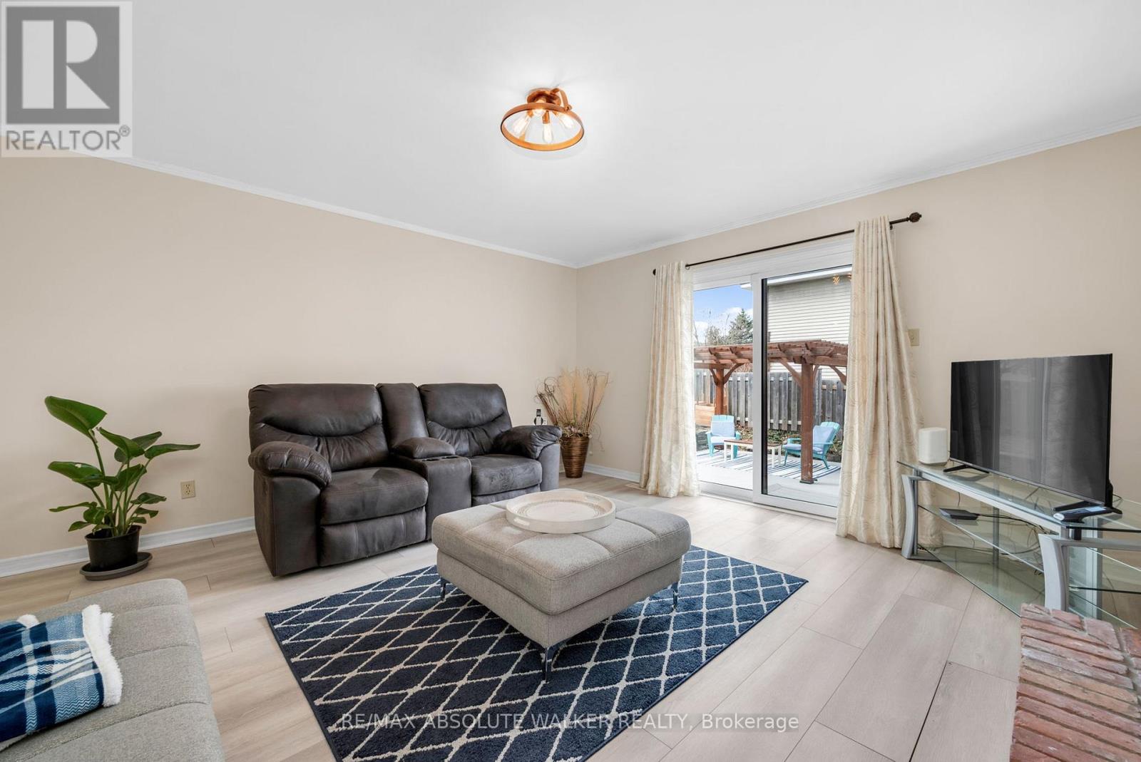 21 Pattermead Crescent