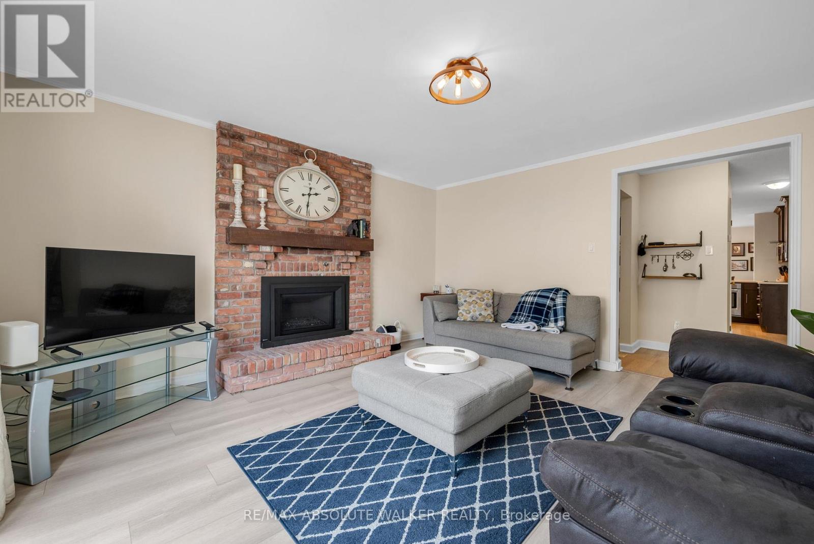 21 Pattermead Crescent