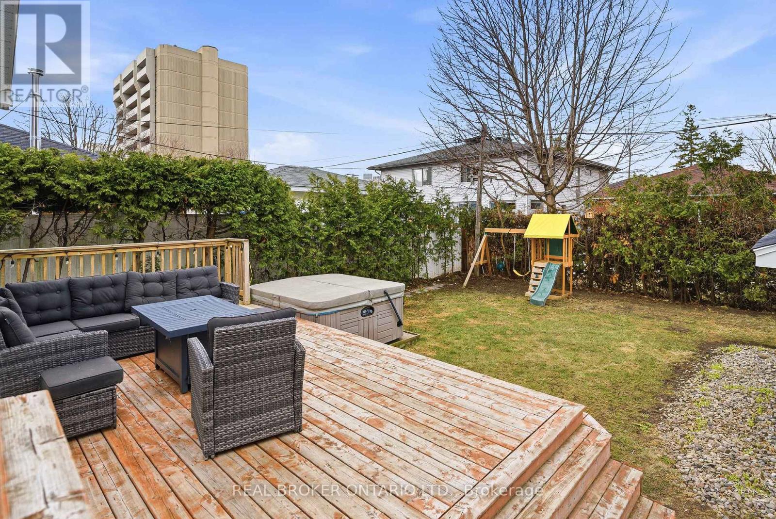 496 Hartleigh Avenue