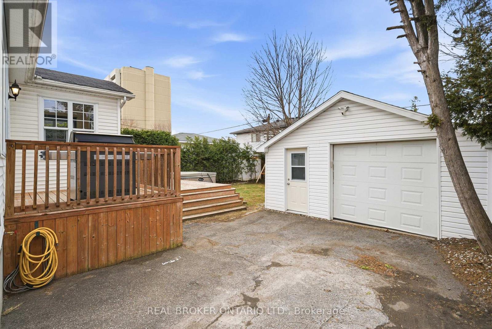 496 Hartleigh Avenue