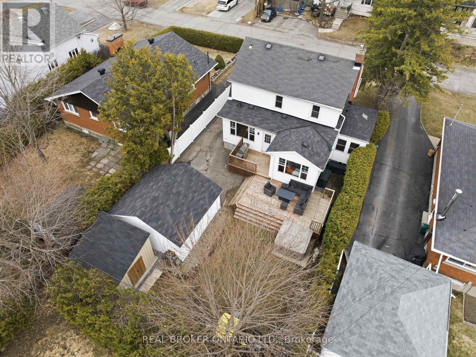 496 Hartleigh Avenue