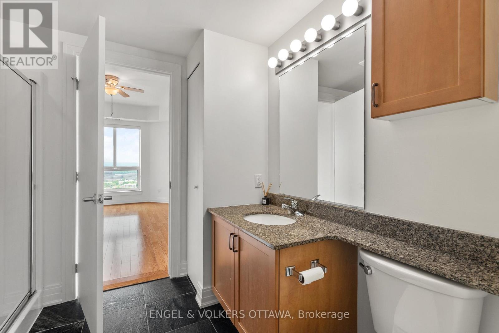 2603 - 234 Rideau Street