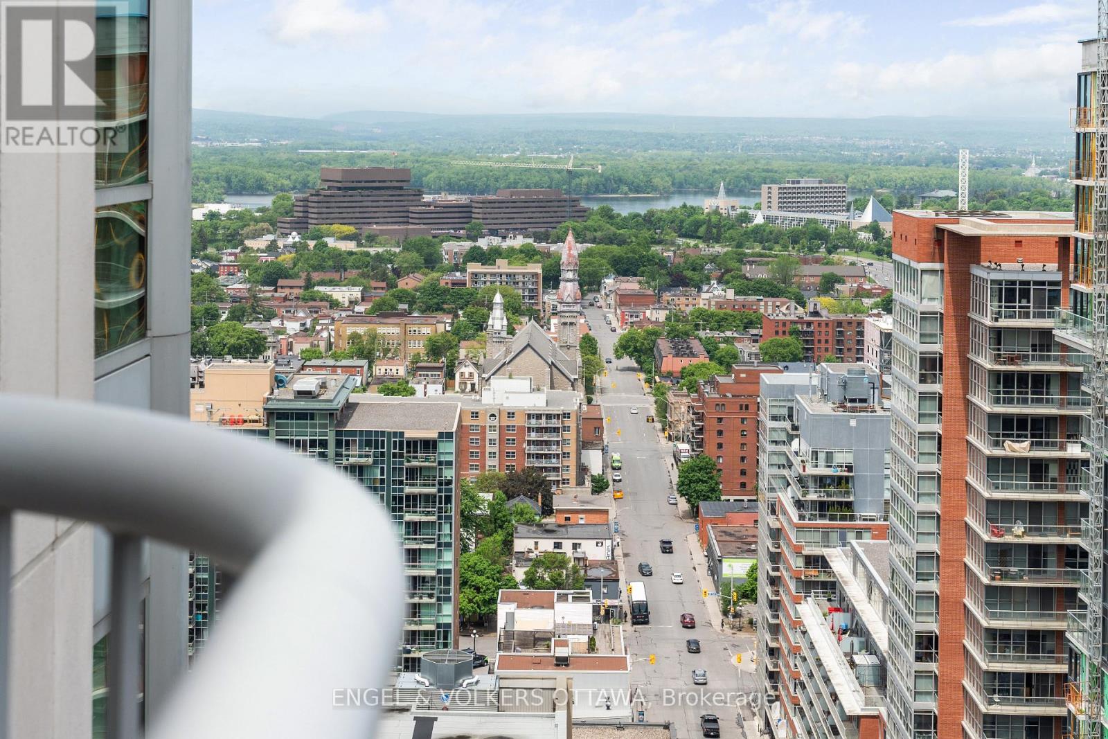 2603 - 234 Rideau Street