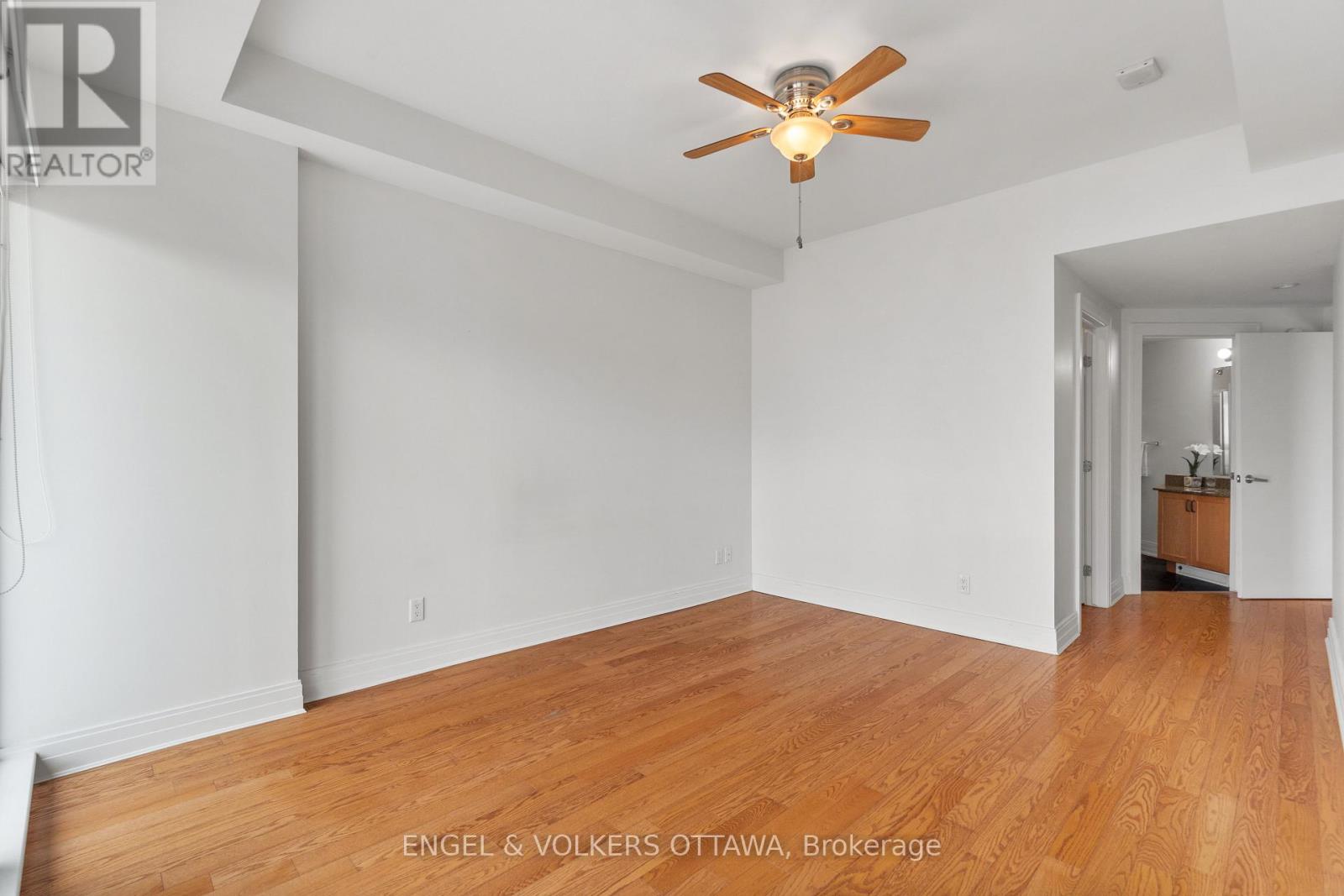 2603 - 234 Rideau Street