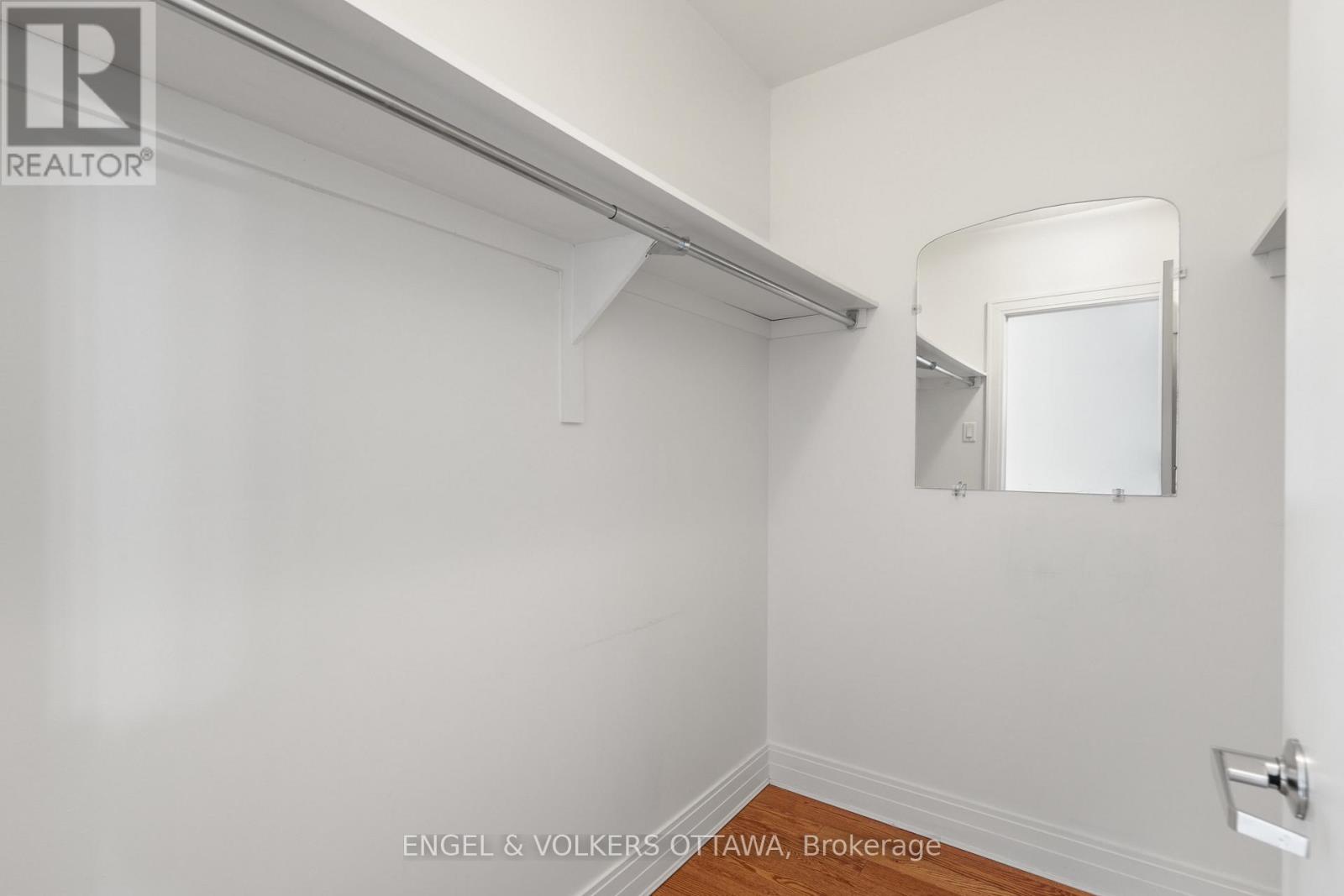 2603 - 234 Rideau Street