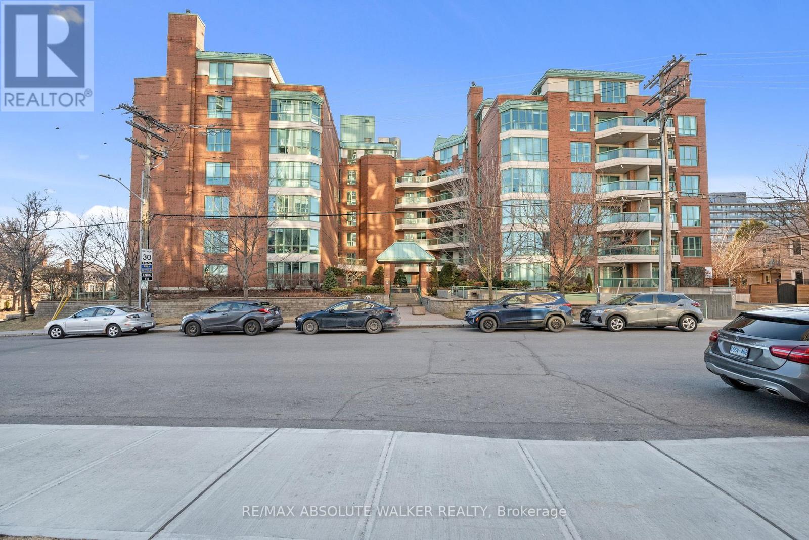 113 - 540 Cambridge Street S