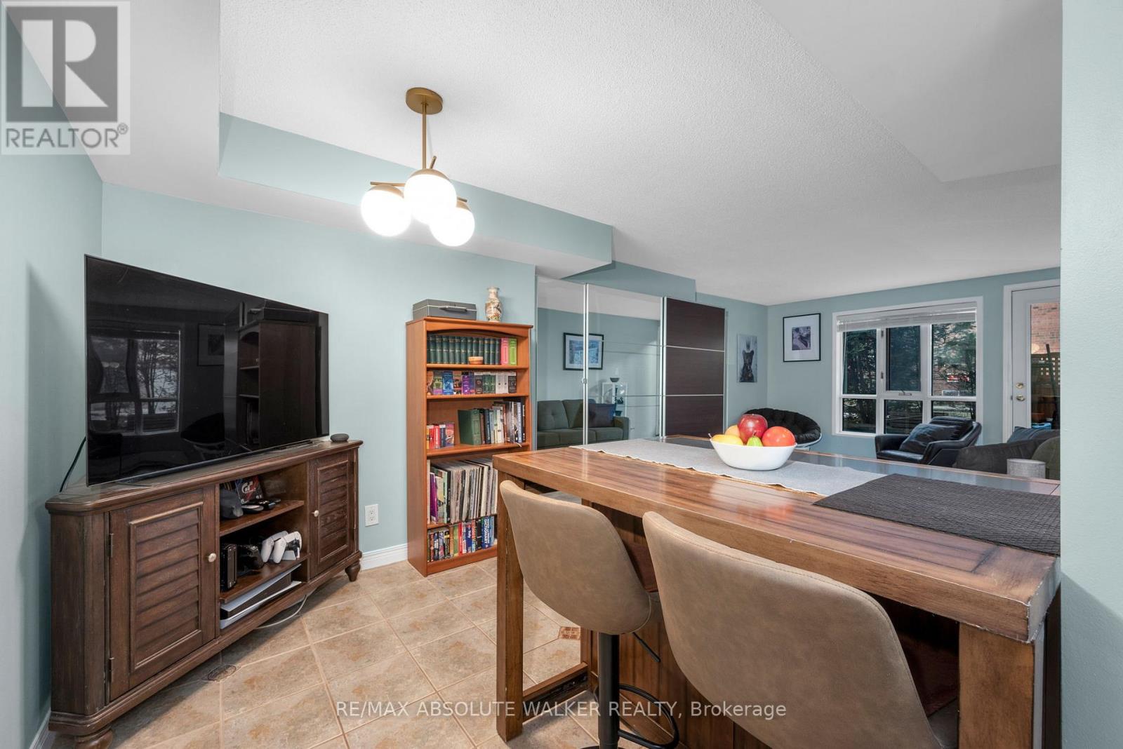 113 - 540 Cambridge Street S