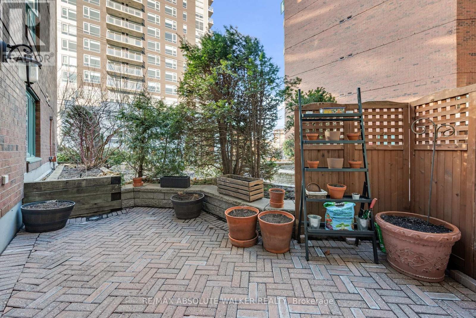 113 - 540 Cambridge Street S