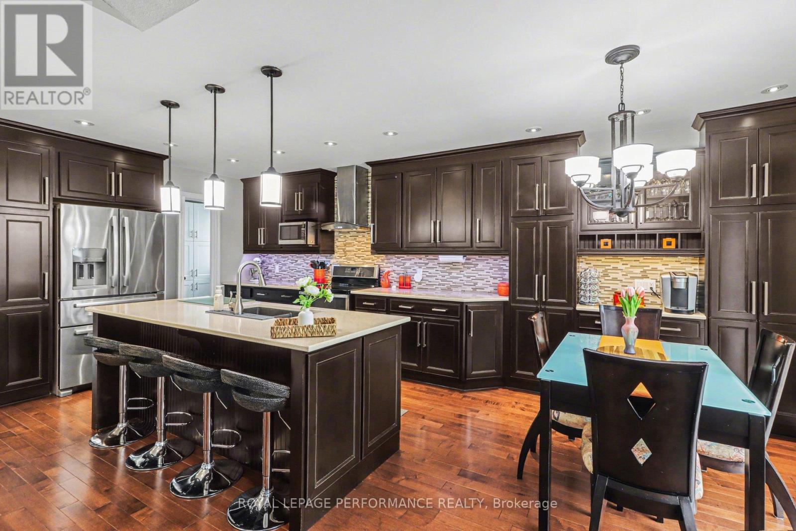 1006 Sheenboro Crescent