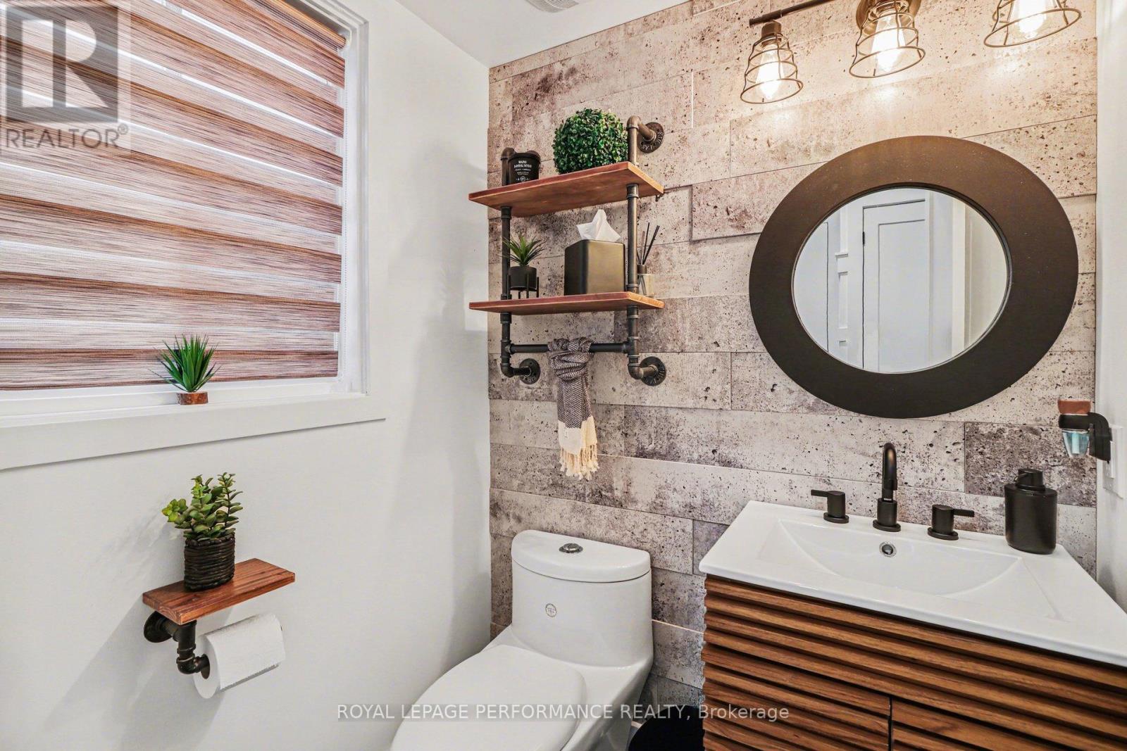 1006 Sheenboro Crescent