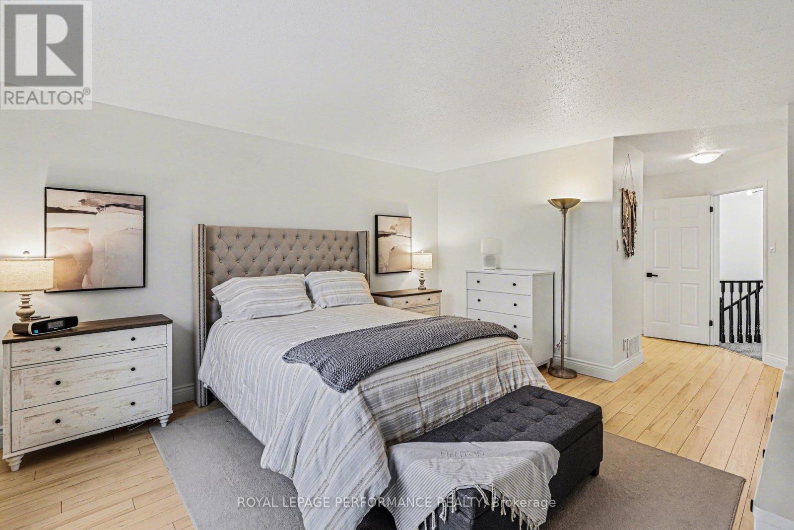 1006 Sheenboro Crescent