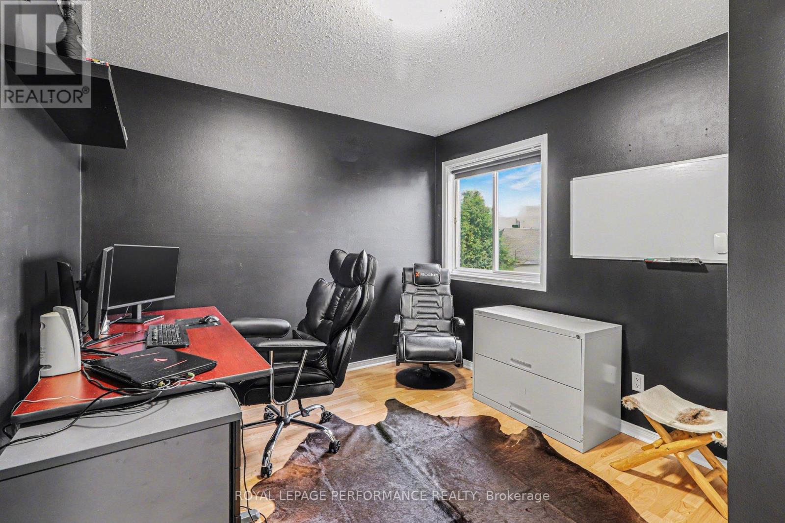 1006 Sheenboro Crescent