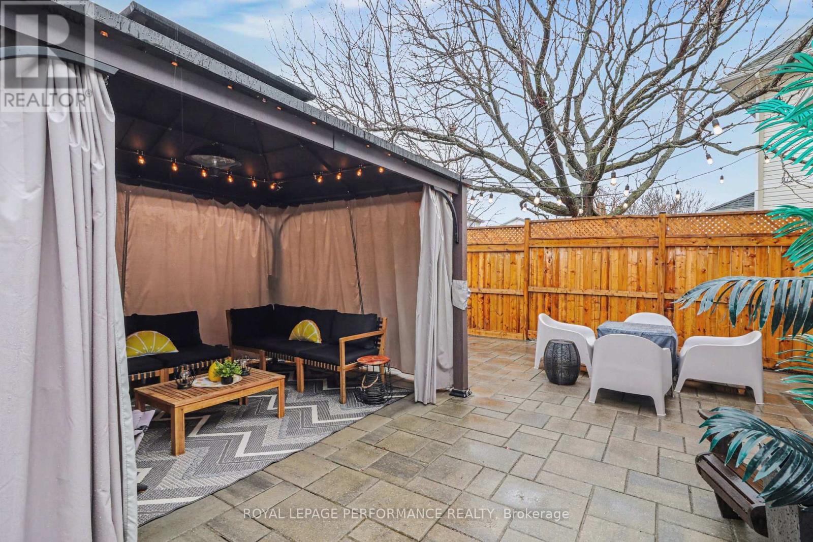 1006 Sheenboro Crescent