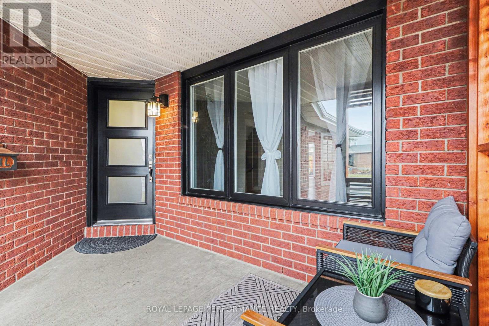 1006 Sheenboro Crescent