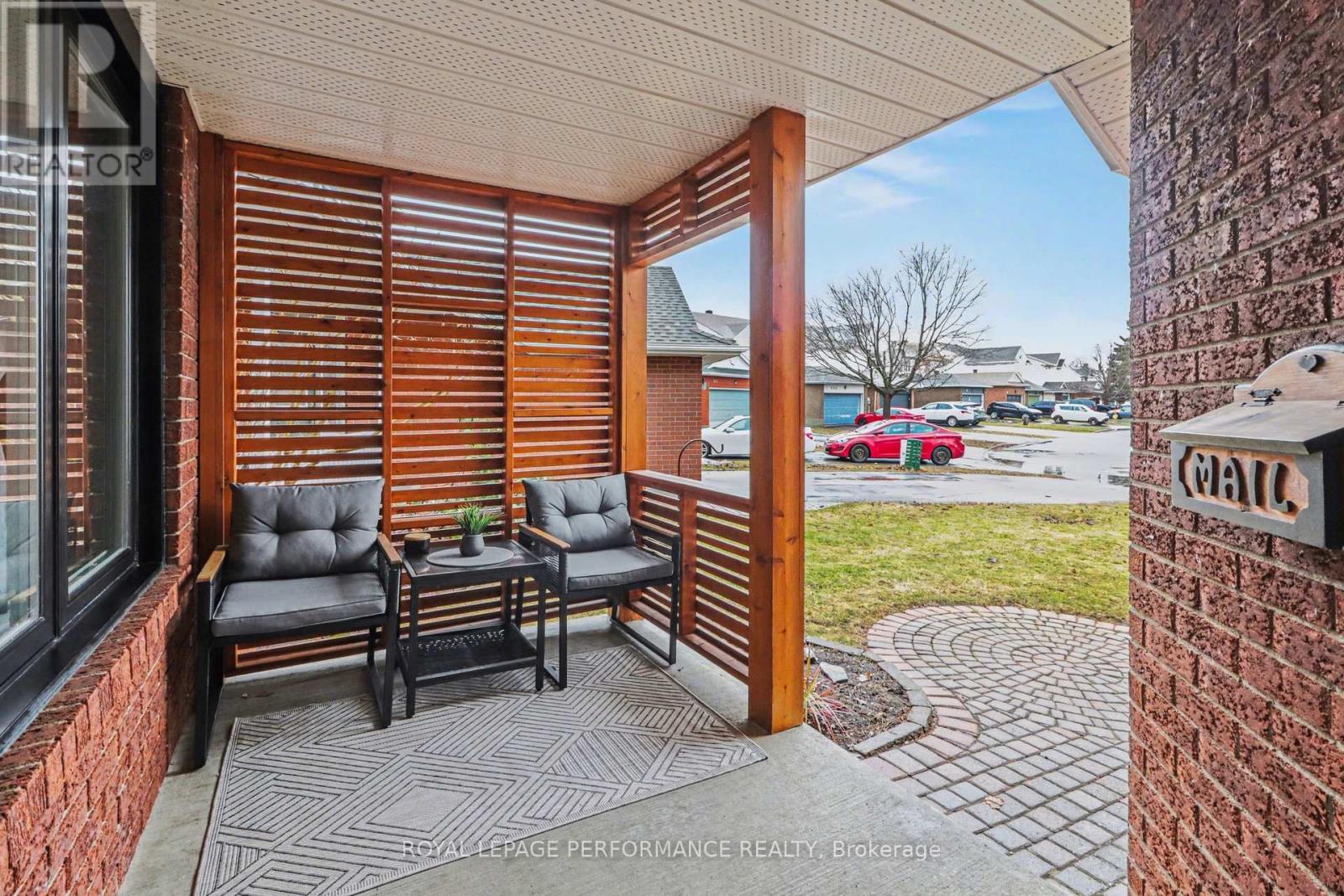 1006 Sheenboro Crescent