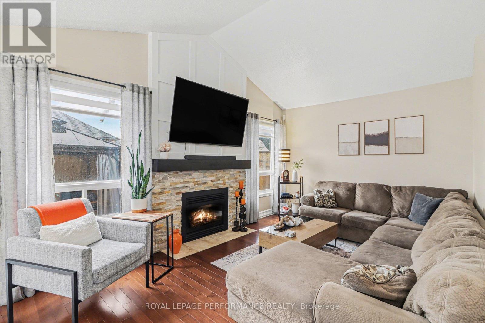 1006 Sheenboro Crescent