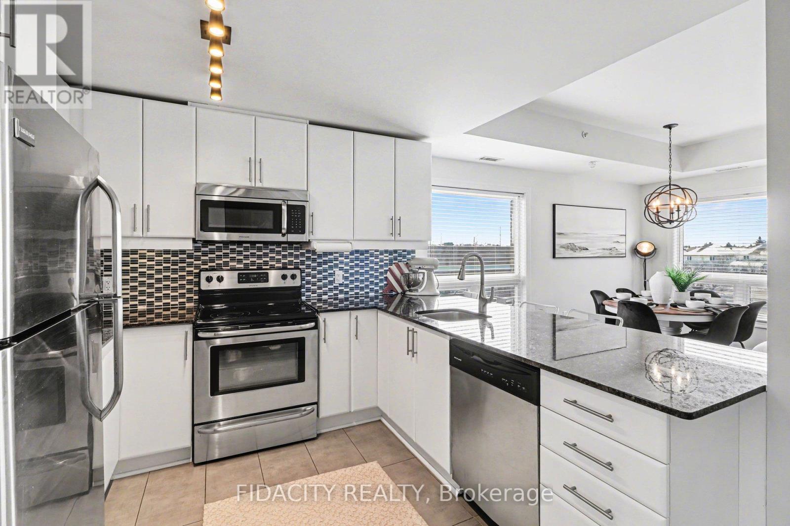 302 - 225 Winterfell Private