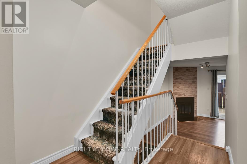 E - 1700 Lamoureux Drive