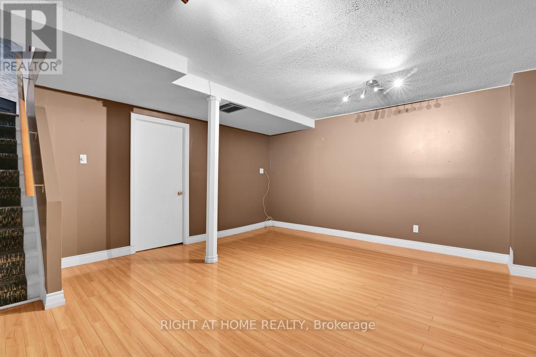 E - 1700 Lamoureux Drive