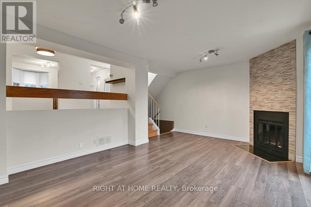 E - 1700 Lamoureux Drive