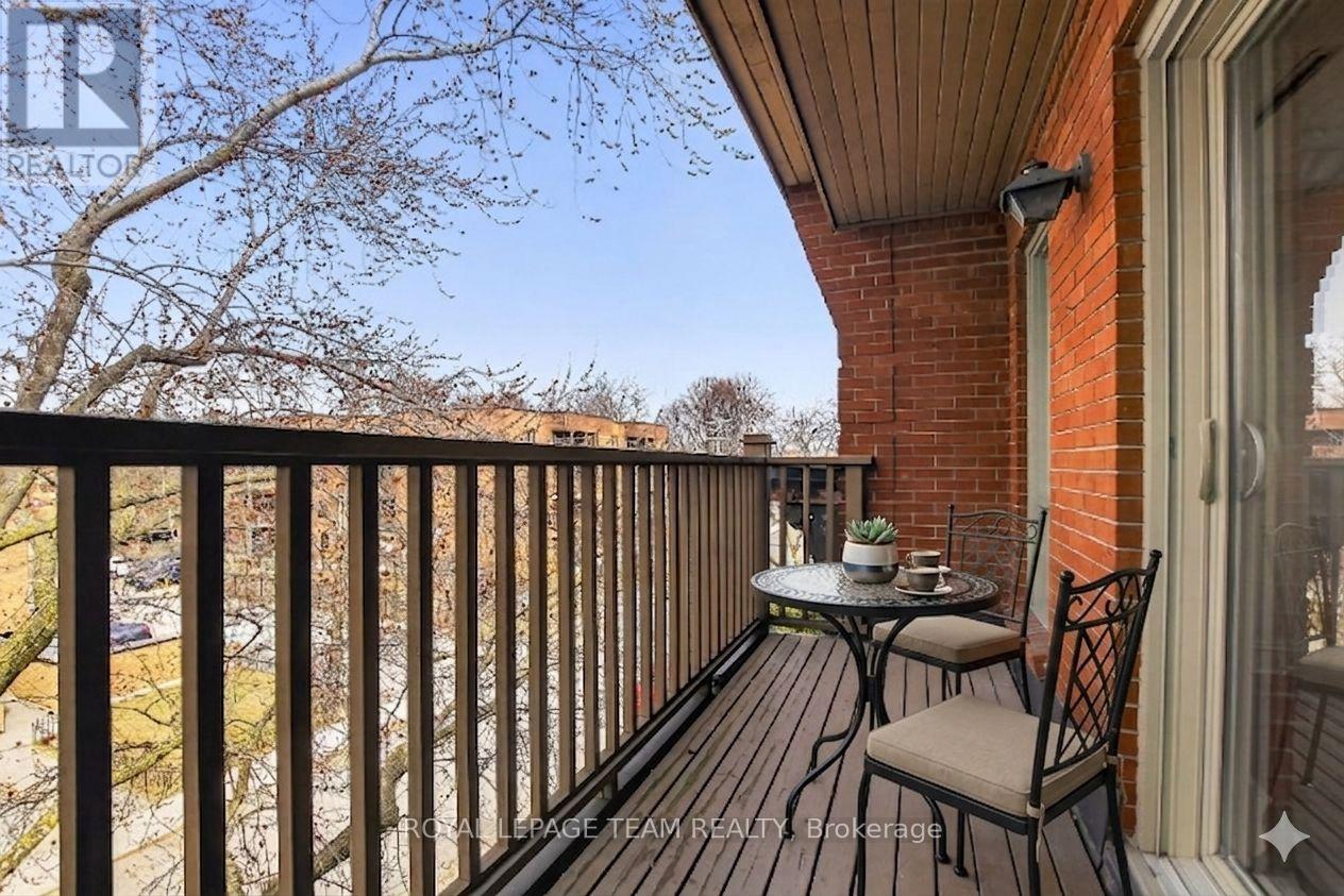 9 - 160 Bruyere Street