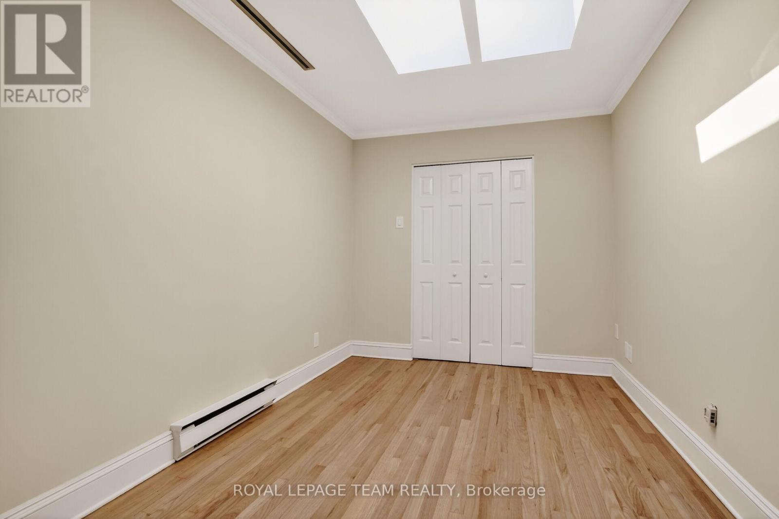 9 - 160 Bruyere Street