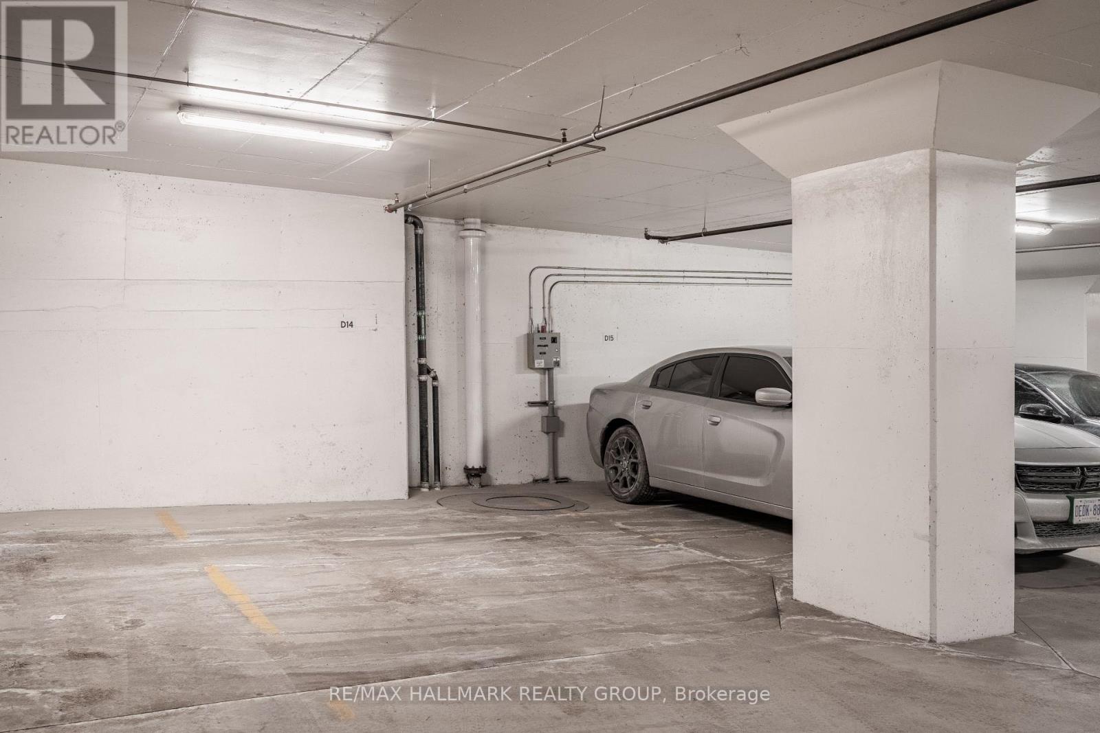 710 - 203 Catherine Street W