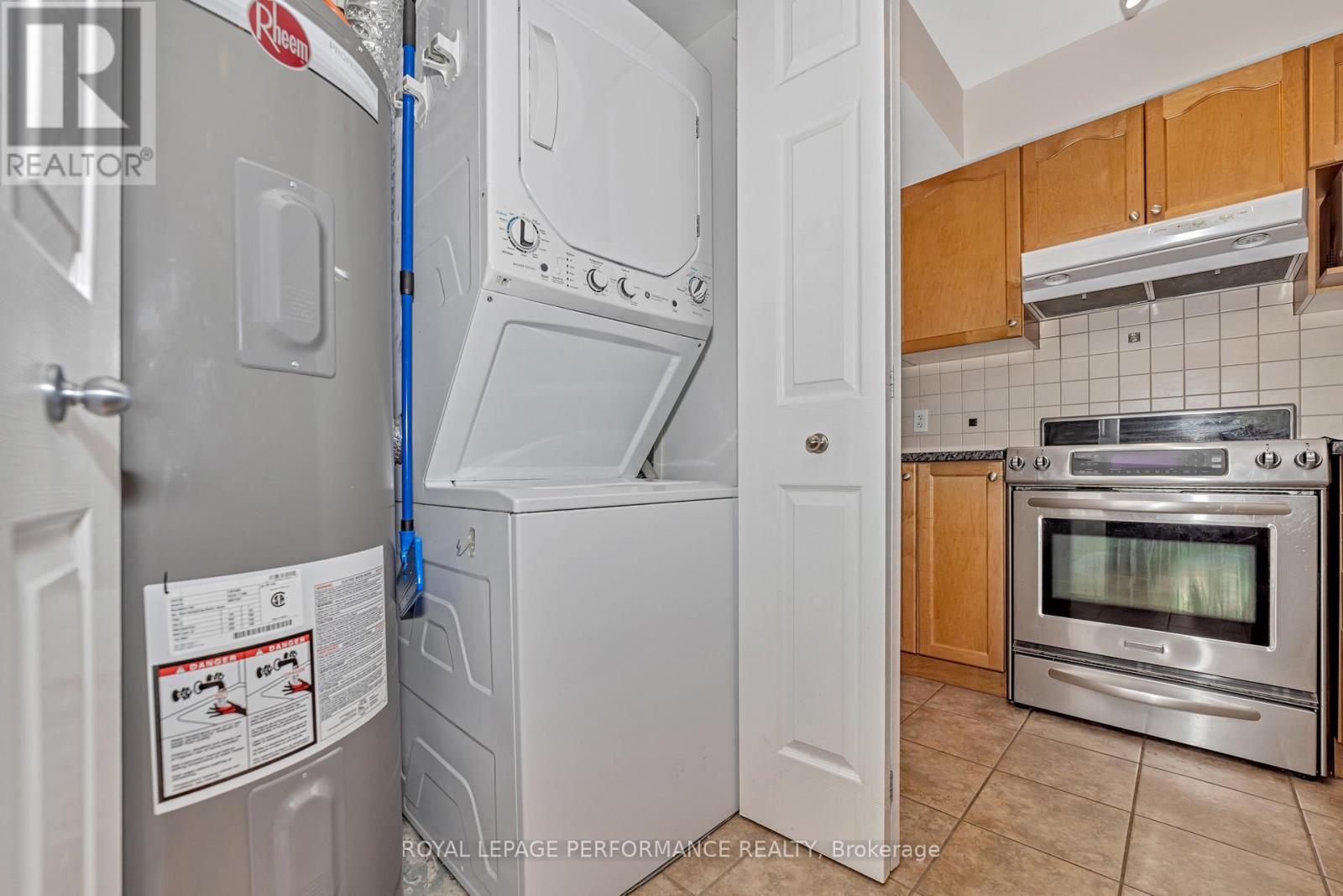 203 - 1921 St Joseph Boulevard