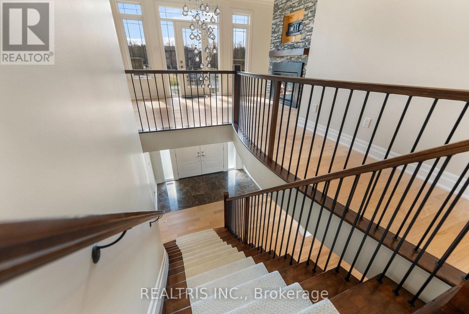 5813 Red Castle Ridge