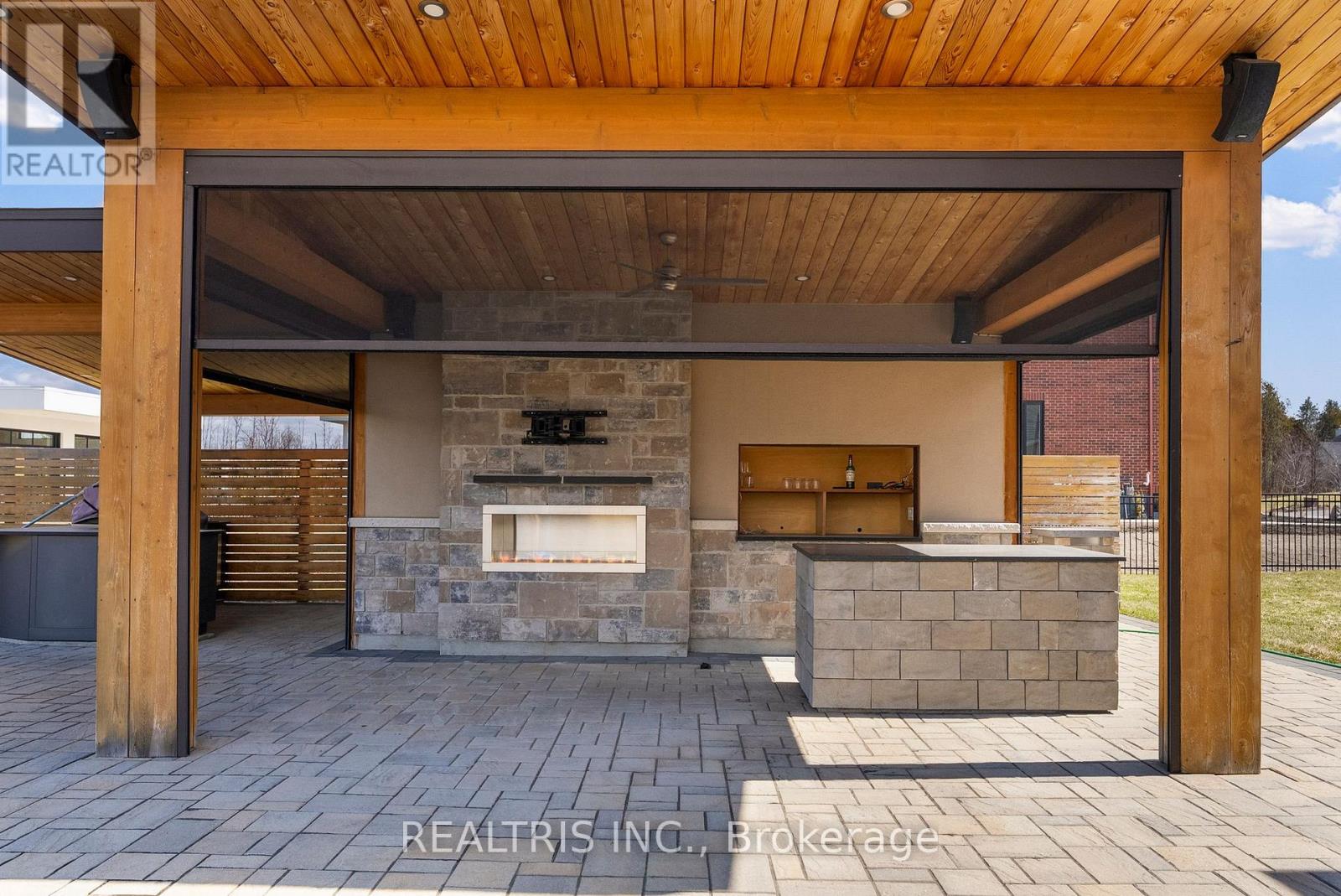 5813 Red Castle Ridge