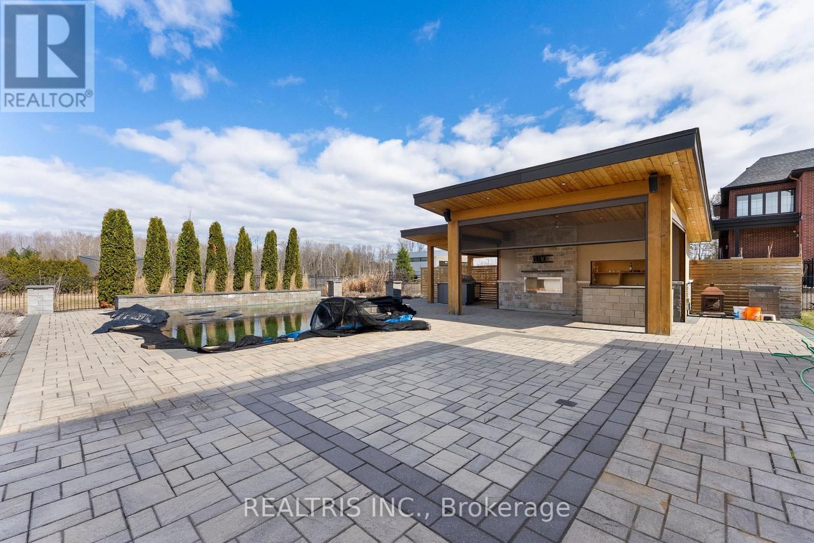 5813 Red Castle Ridge