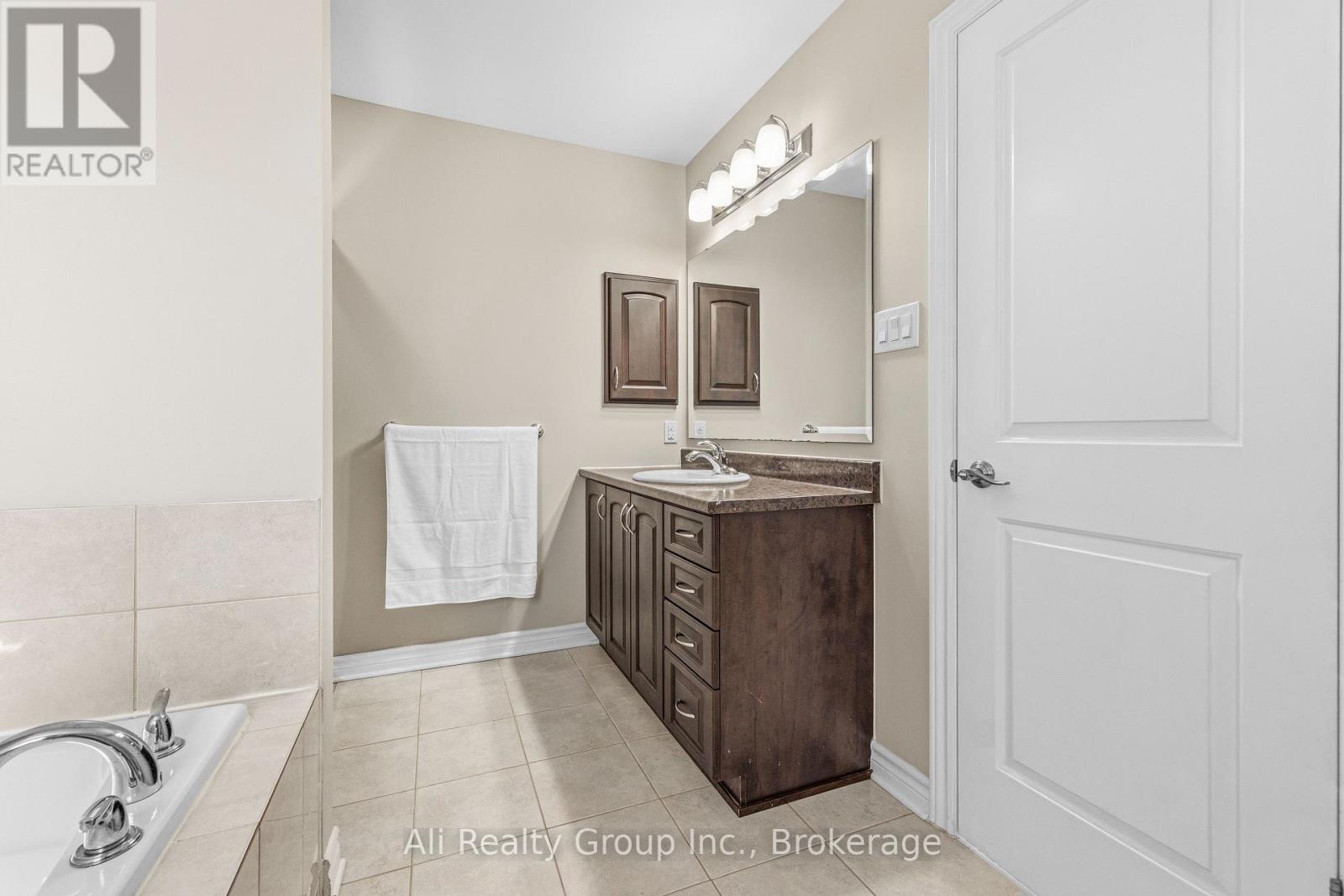 400 Nestleton Street