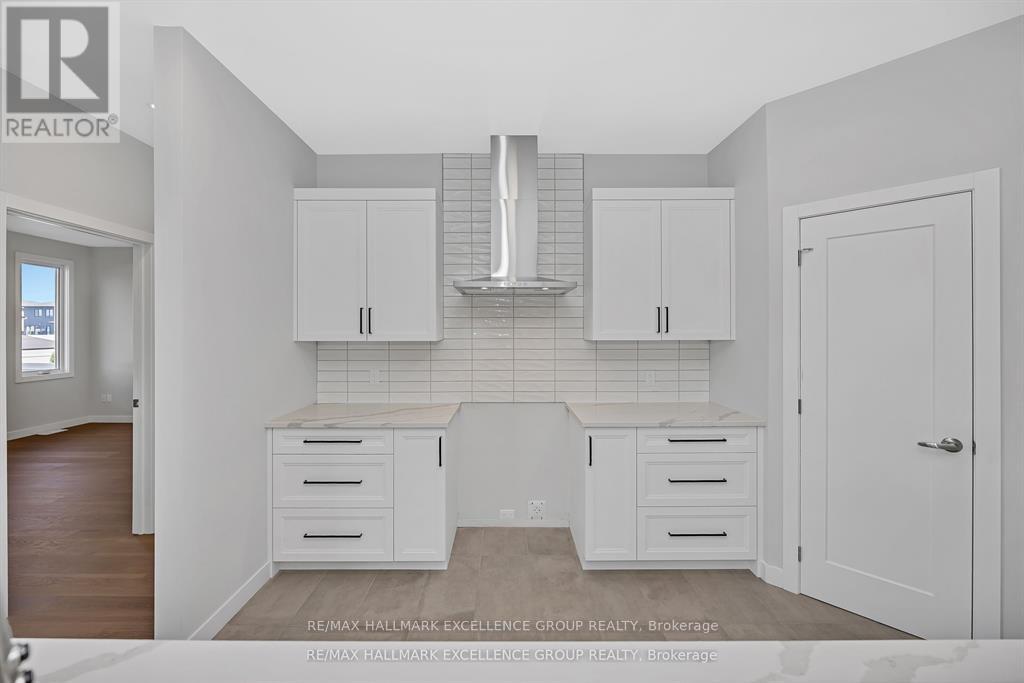 4366 Innes Road, Unit 202