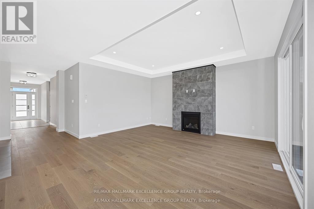 4366 Innes Road, Unit 202