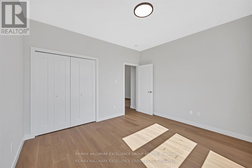 4366 Innes Road, Unit 202