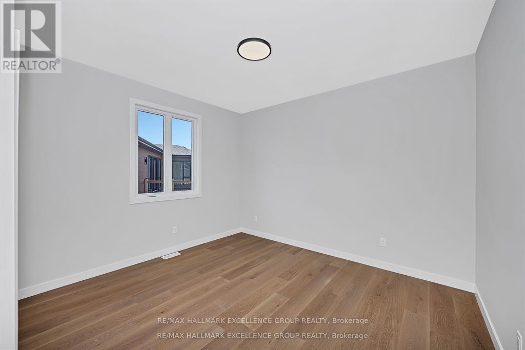 4366 Innes Road, Unit 202