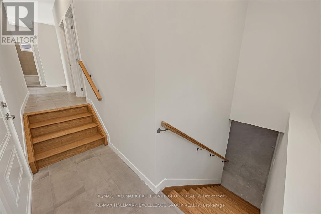 4366 Innes Road, Unit 202