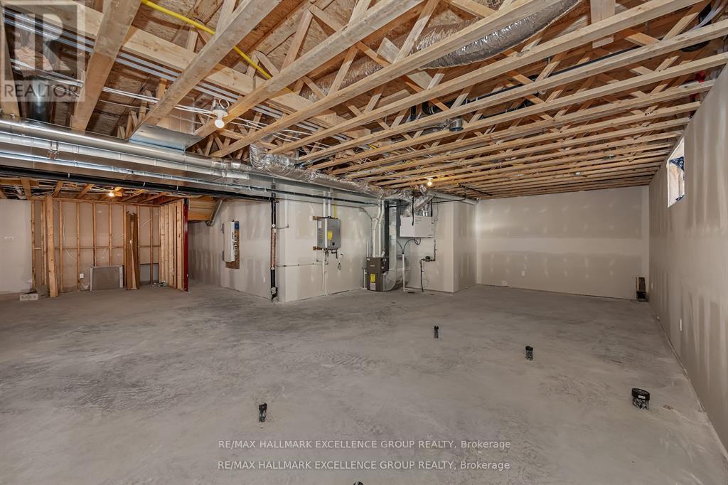 4366 Innes Road, Unit 202