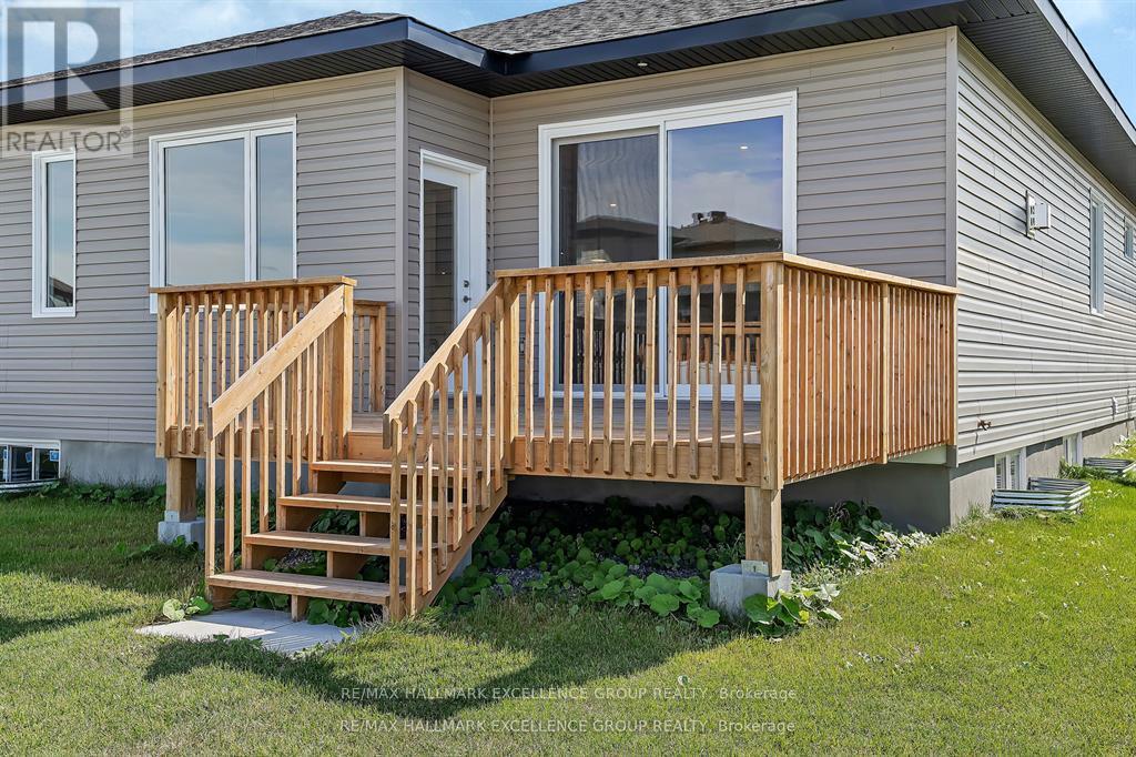 4366 Innes Road, Unit 202