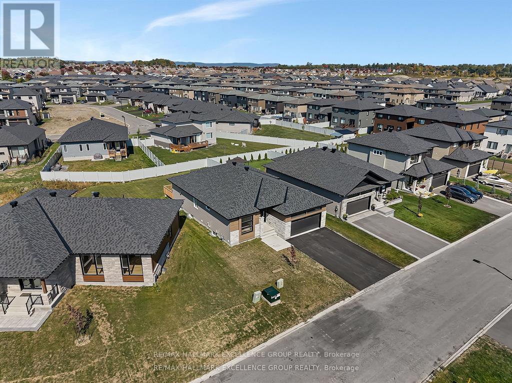 4366 Innes Road, Unit 202