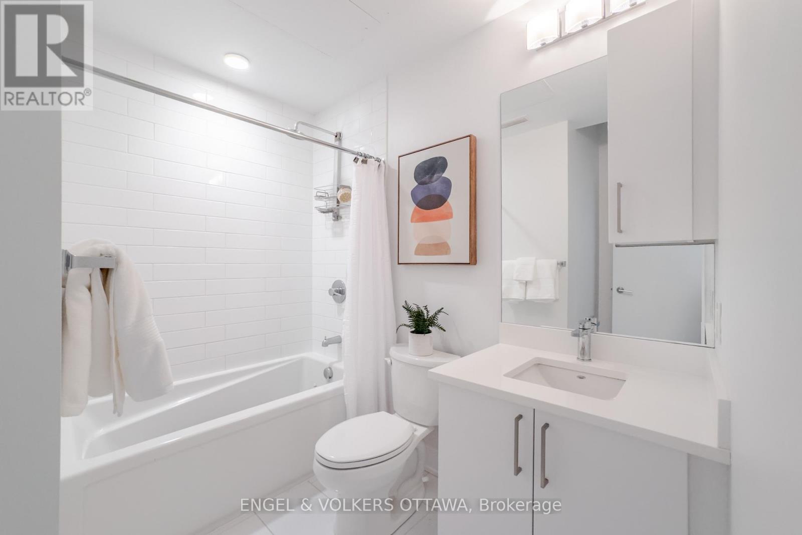 202 - 197 Lisgar Street