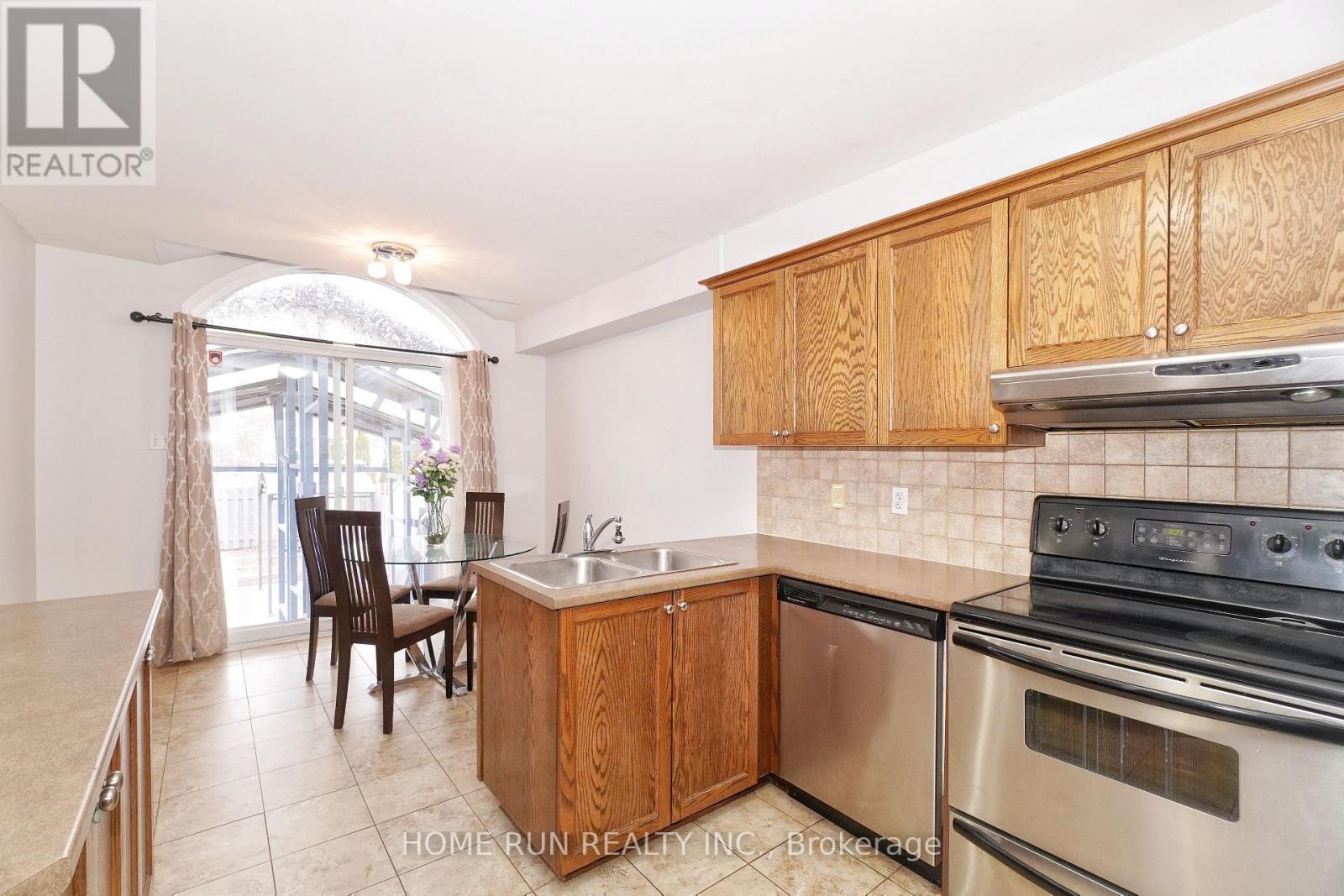 2222 Brockstone Crescent