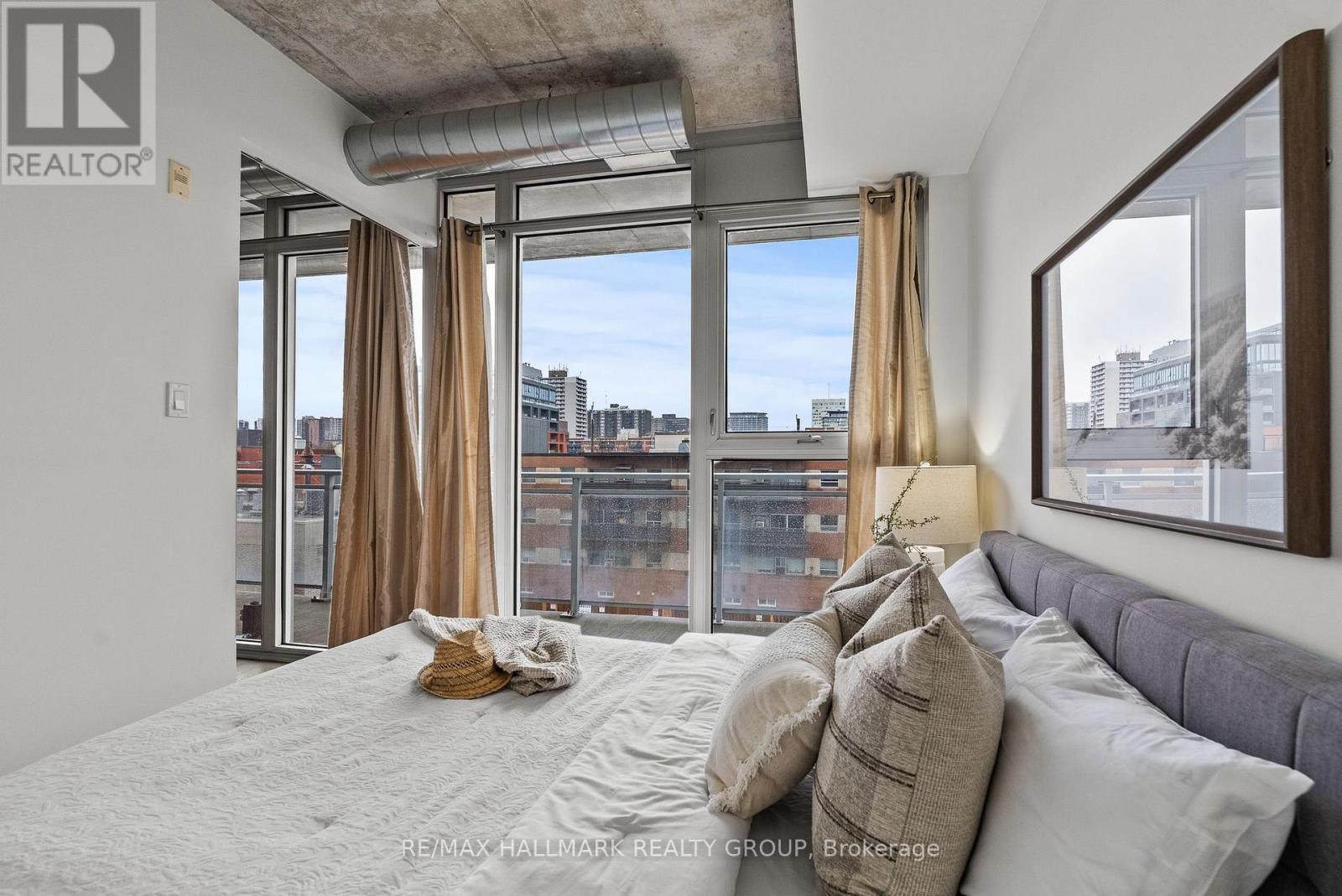 332 - 354 Gladstone Avenue