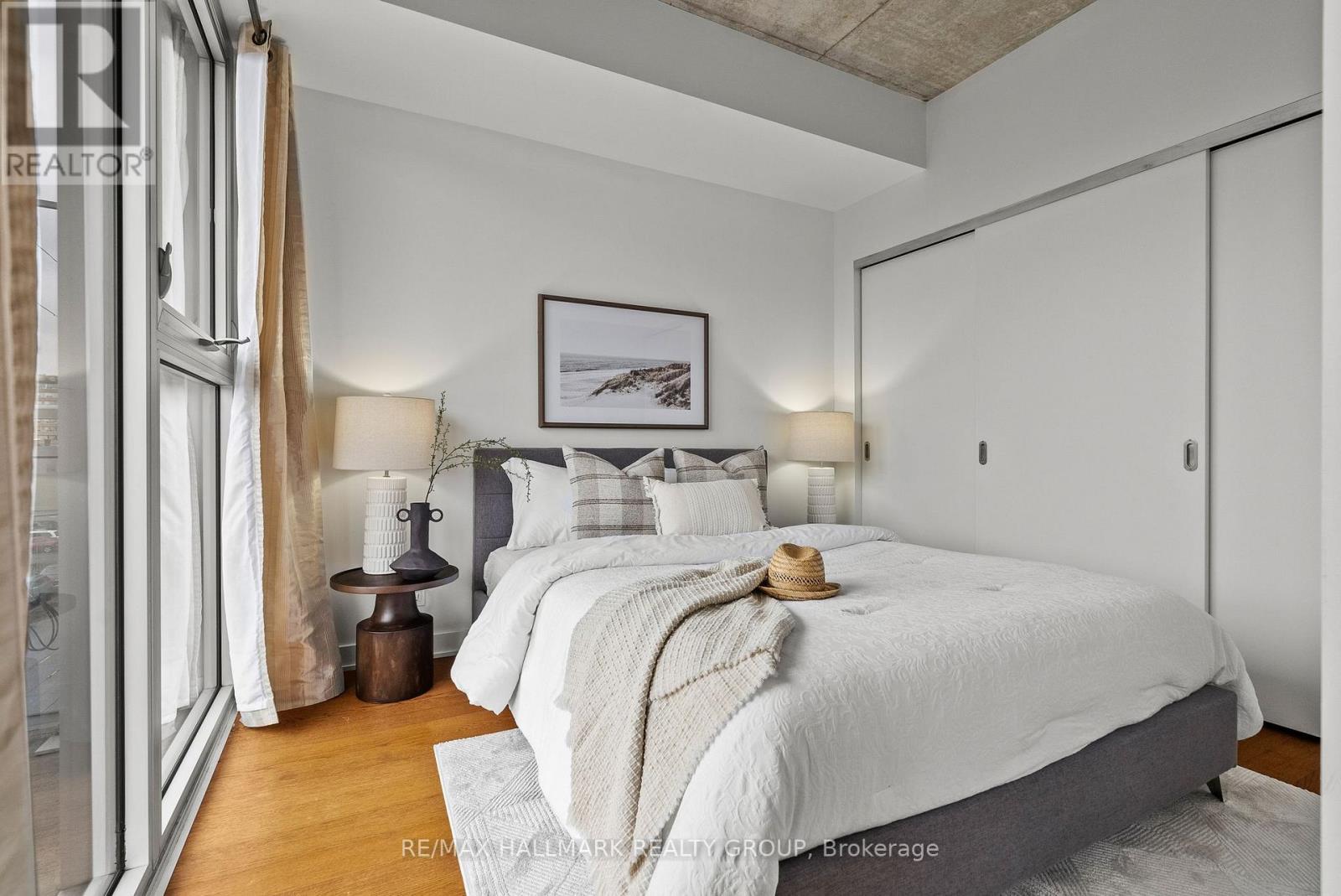 332 - 354 Gladstone Avenue