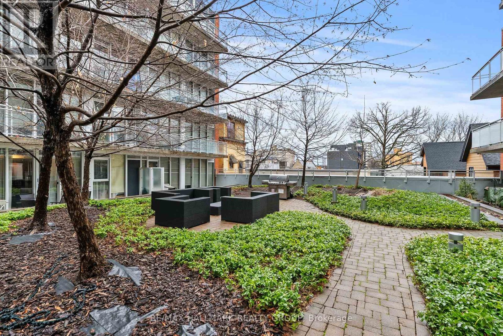 332 - 354 Gladstone Avenue