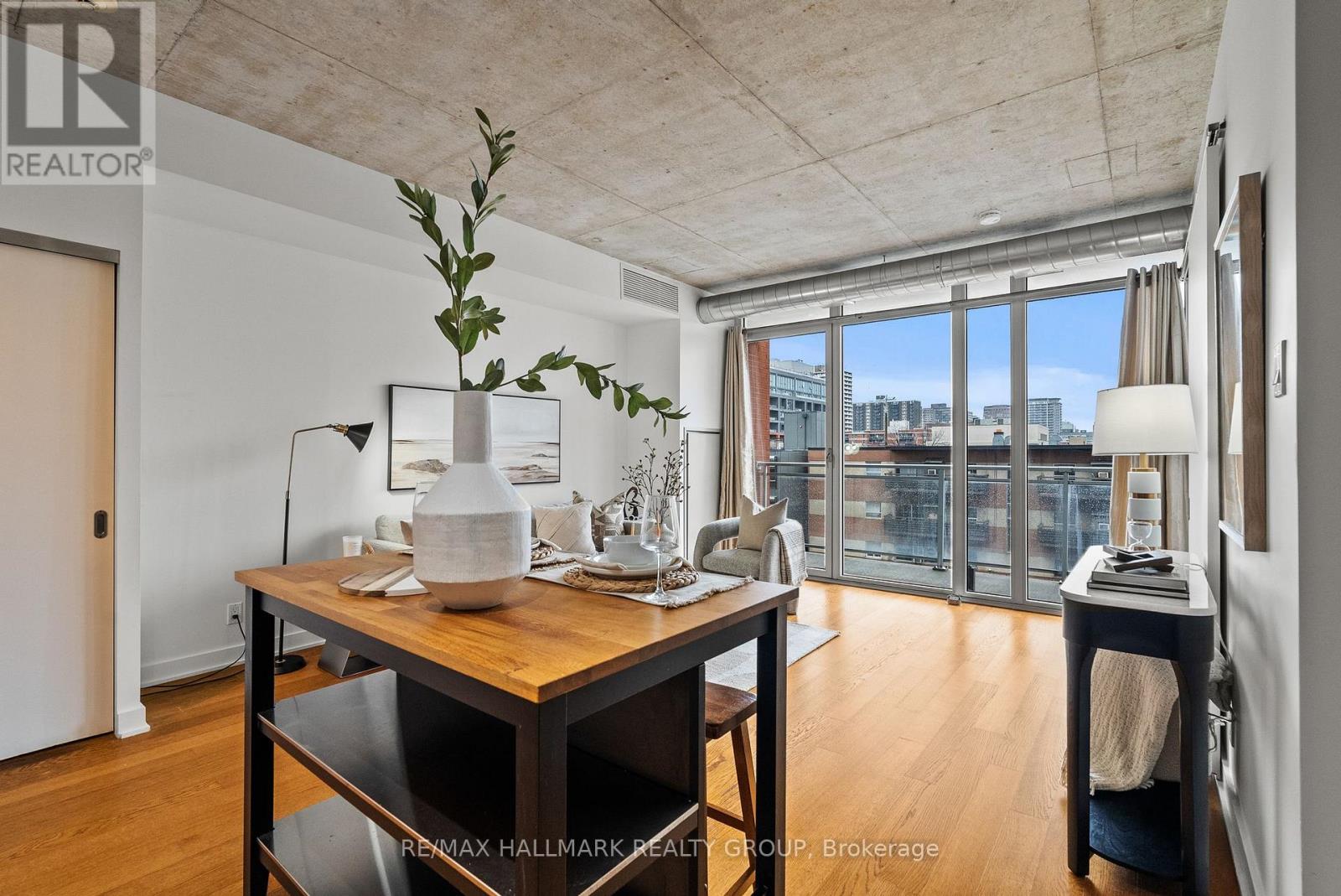 332 - 354 Gladstone Avenue