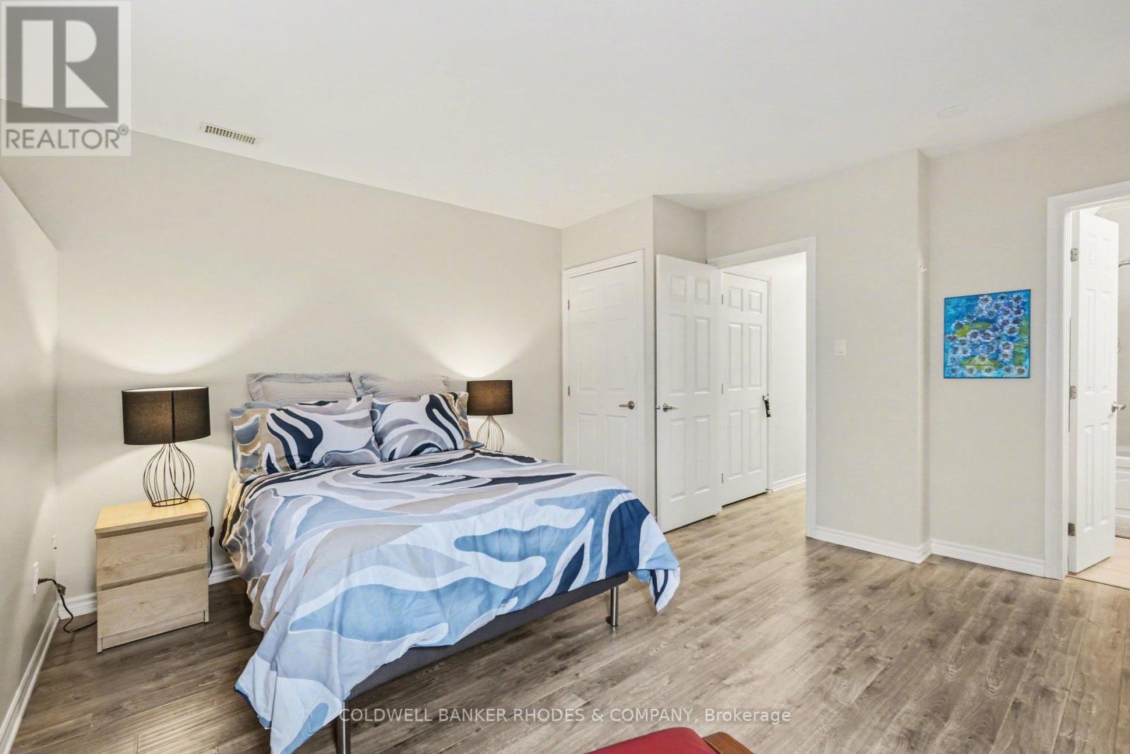 60 Mayflower Private