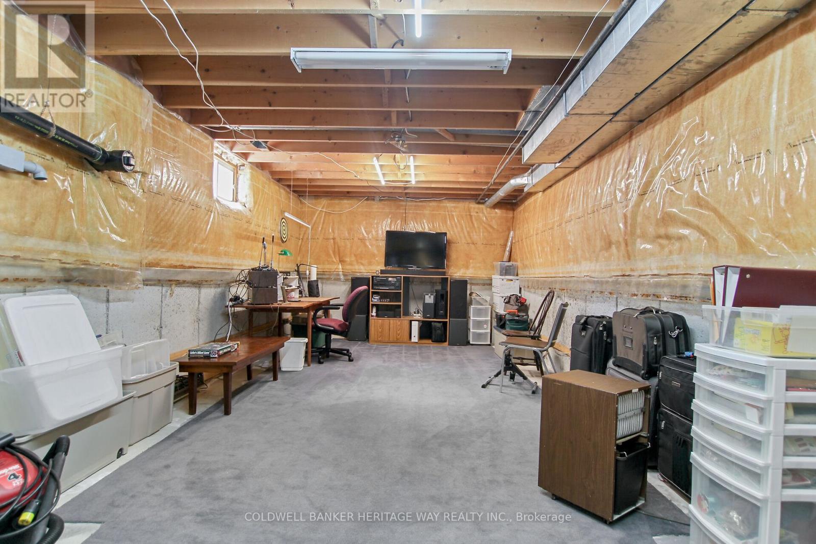 265 Julie Anne Crescent