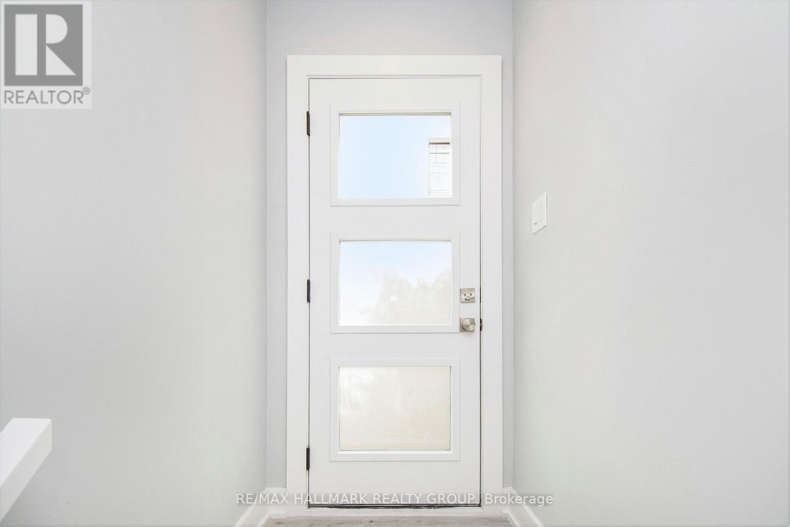 28 King George Street