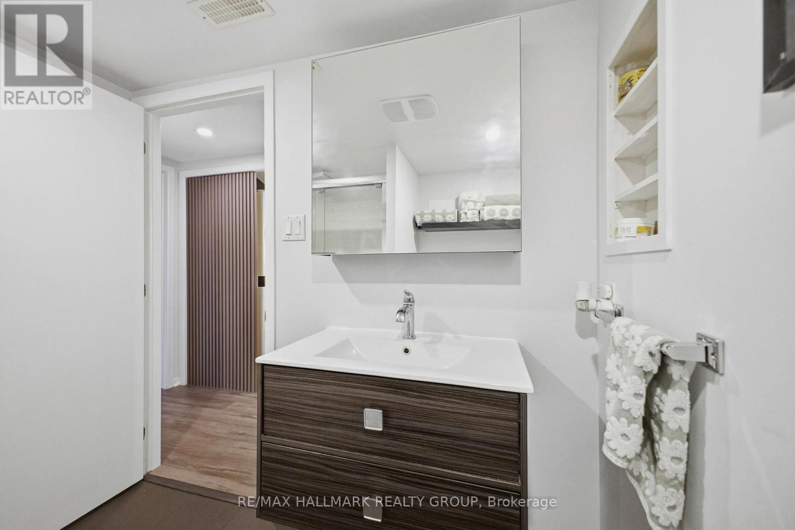 5 - 795 Montreal Road